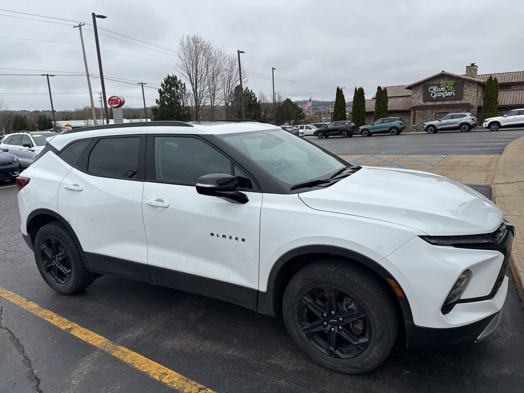 Used 2024 Chevrolet Blazer LT w/ Midnight/Sport Edition AWD/4WD image 6