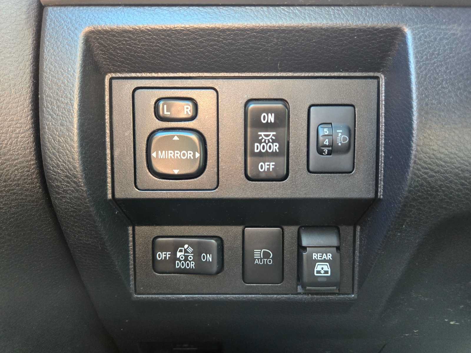 Used 2020 Toyota Tundra TRD Pro AWD/4WD image 35