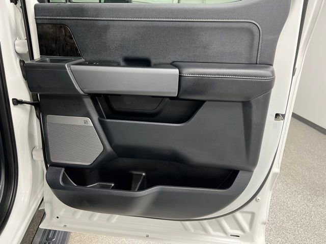 Used 2025 Ford F350 Lariat w/ Black Appearance Package image 48
