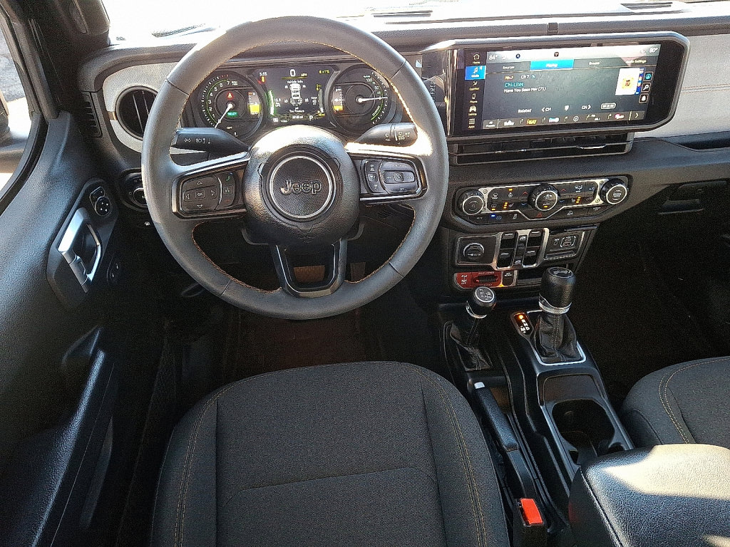 Used 2024 Jeep Wrangler Unlimited image 22