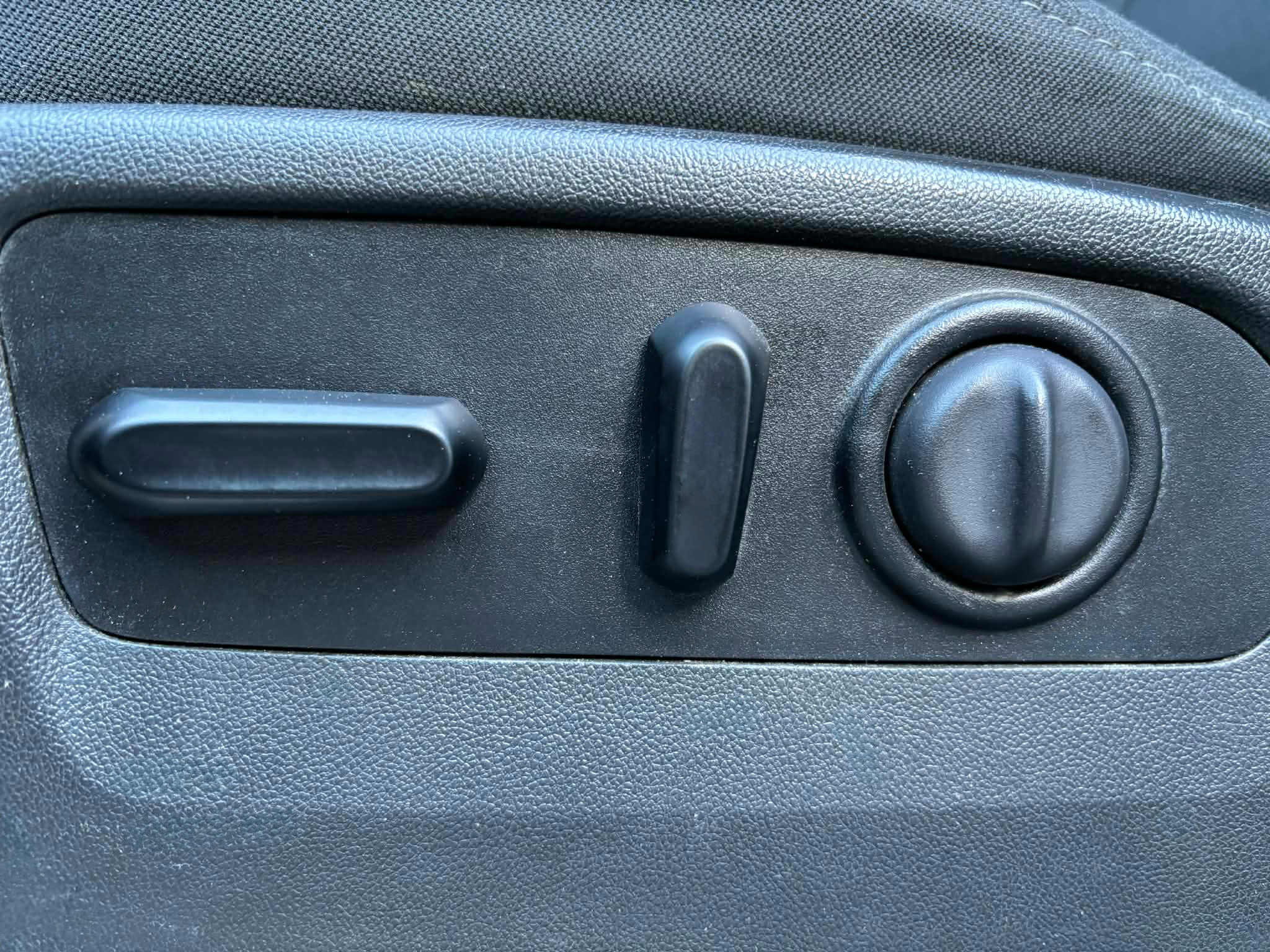 Used 2021 Chevrolet Silverado 1500 LT Trail Boss w/ Convenience Package II image 12