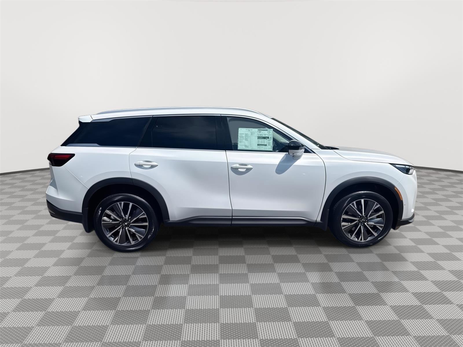 New 2027 INFINITI QX60 Luxe FWD image 5