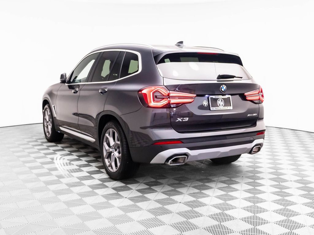 Used 2023 BMW X3 xDrive30i w/ Convenience Package AWD/4WD image 3
