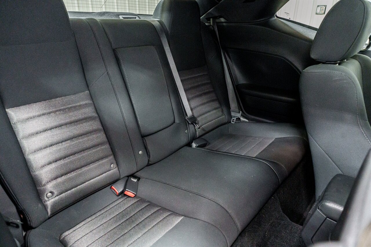 Used 2010 Dodge Challenger SE RWD image 24