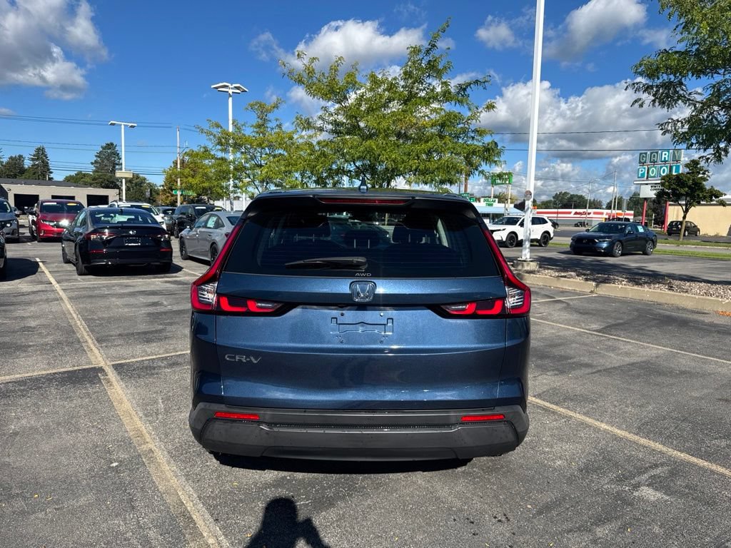 Used 2024 Honda CR-V LX image 6
