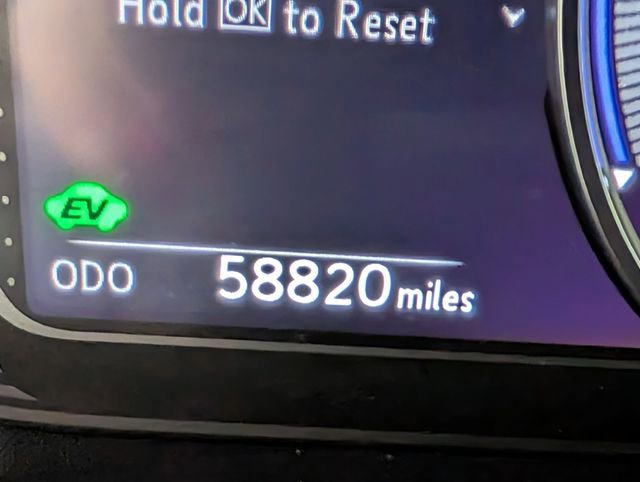 Used 2024 Lexus UX 250h FWD image 18