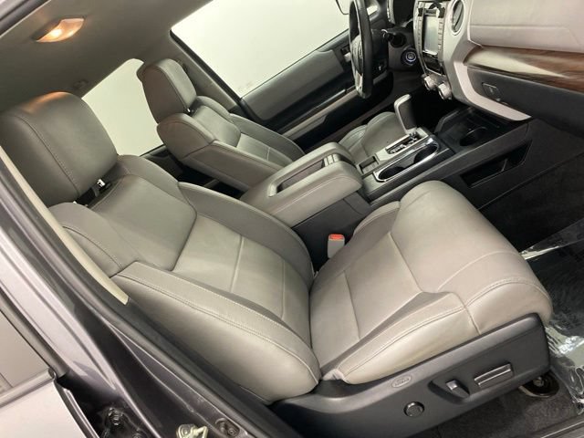 Used 2018 Toyota Tundra Limited w/ Limited Premium Package AWD/4WD image 32