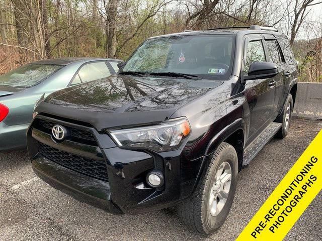 Used 2019 Toyota 4Runner SR5 AWD/4WD image 1