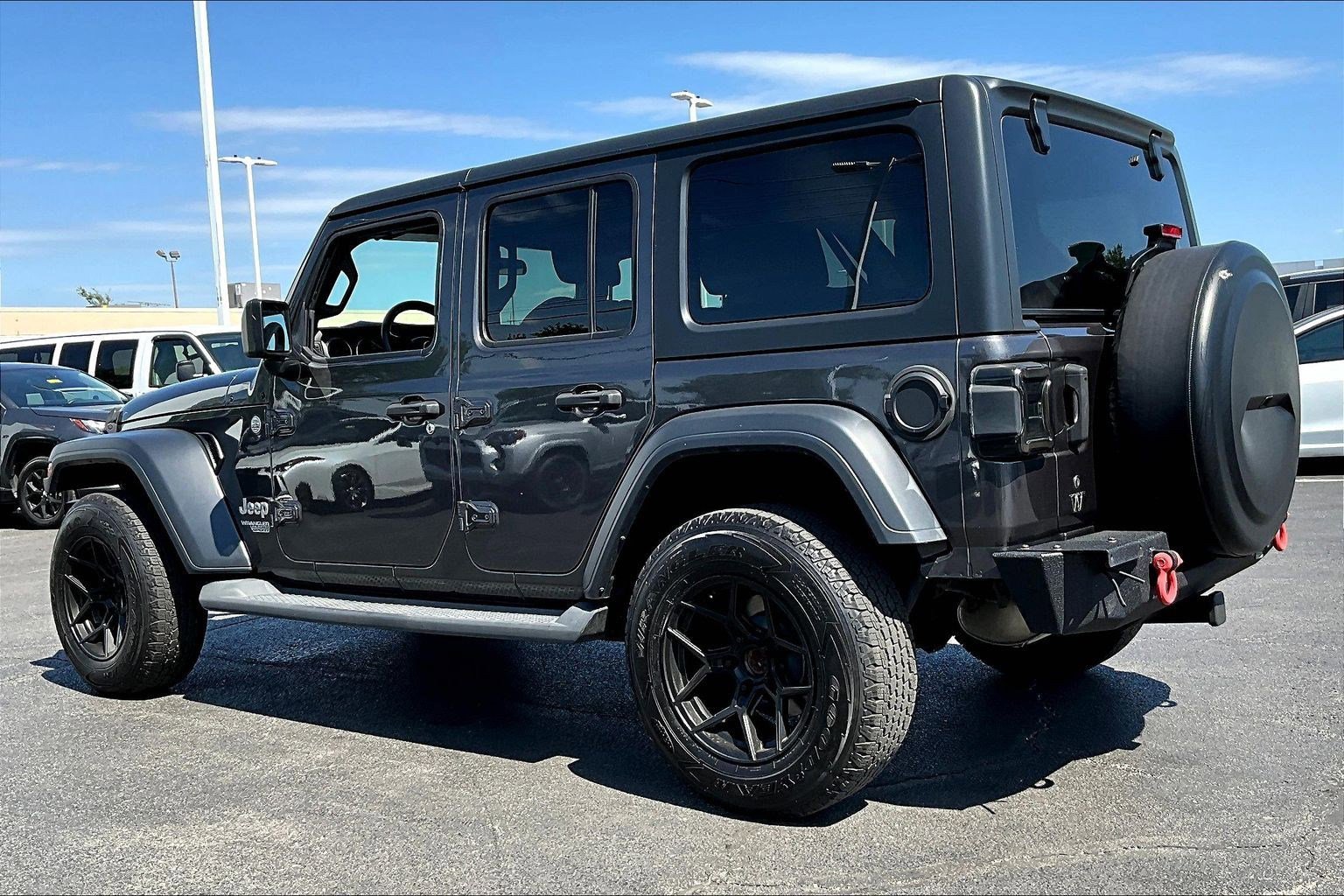 Used 2019 Jeep Wrangler Unlimited Sport AWD/4WD image 4