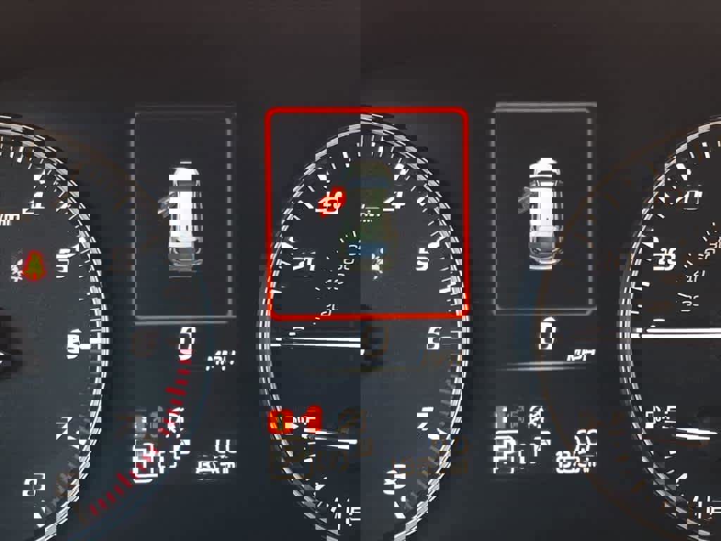 Used 2025 Subaru Crosstrek 2.5i Limited w/ Popular Package #3A image 32