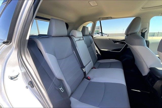 Used 2024 Toyota RAV4 Limited image 32