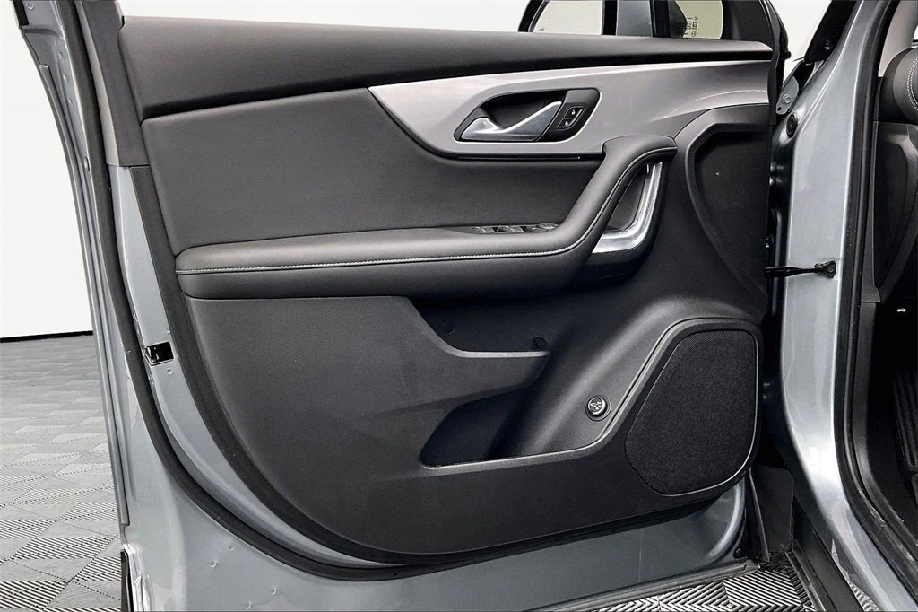 Used 2023 Chevrolet Blazer LT w/ Convenience Package image 23