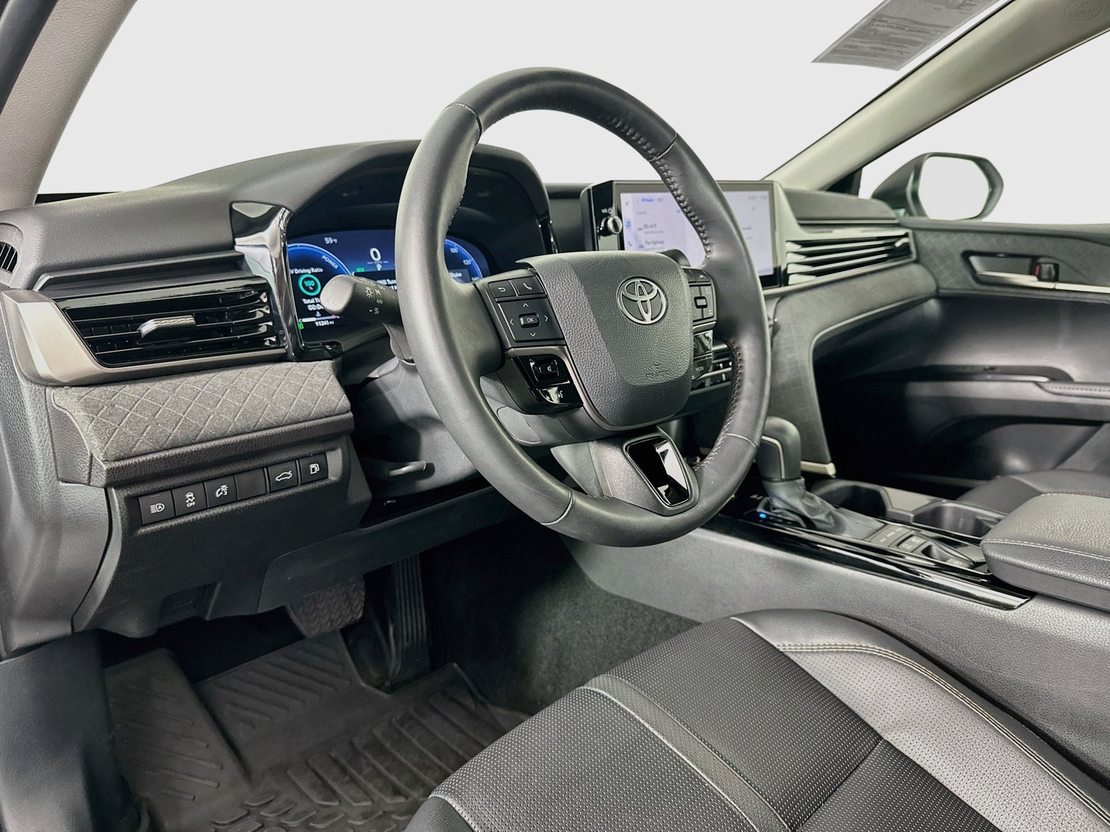 Certified 2025 Toyota Camry XLE AWD/4WD image 9