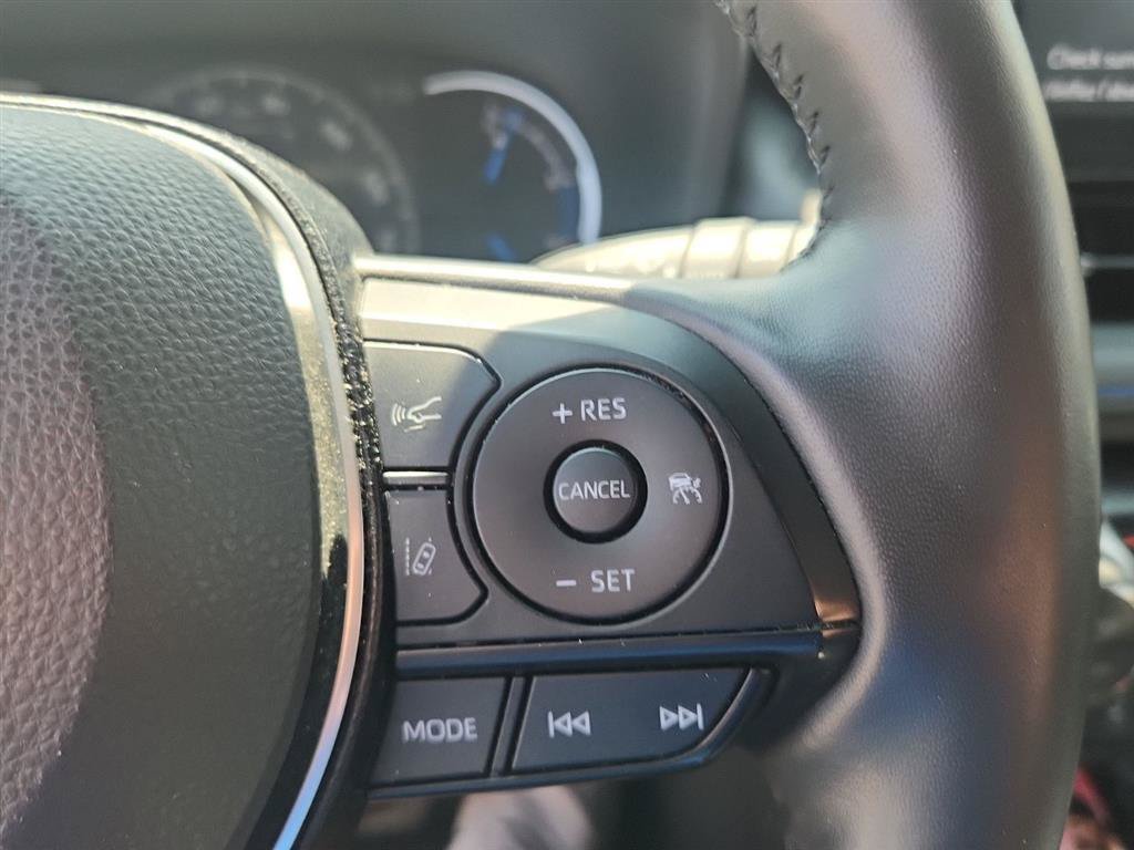 Used 2022 Toyota RAV4 XSE w/ XSE Grade Weather Package AWD/4WD image 16