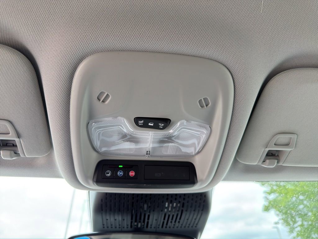 New 2027 Chevrolet Bolt LT FWD image 28