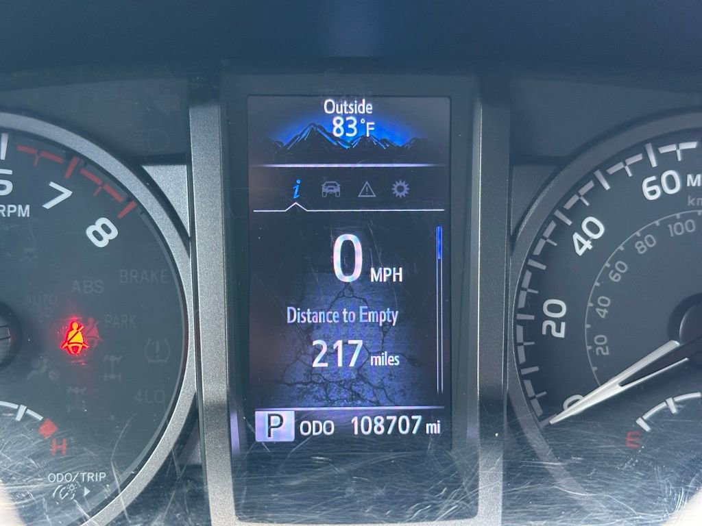Used 2020 Toyota Tacoma TRD Off-Road w/ Technology Package AWD/4WD image 23