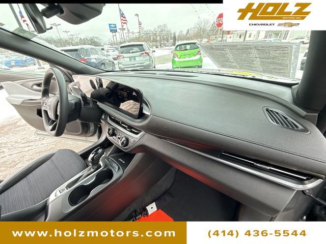 Certified 2024 Buick Envista Preferred w/ Convenience II Package image 28