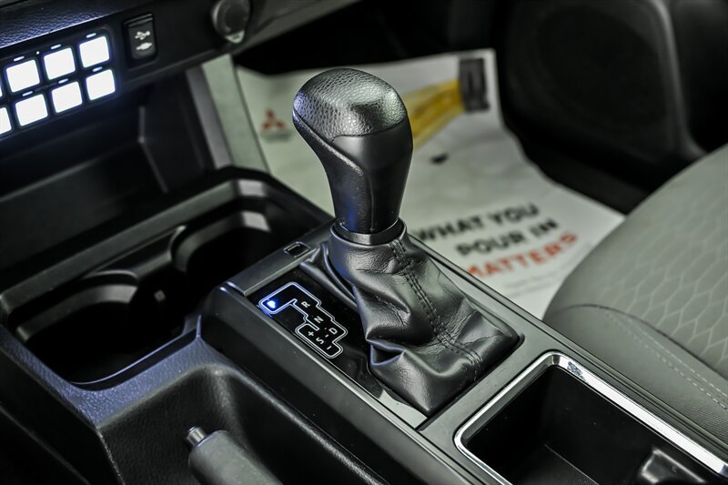 Used 2019 Toyota Tacoma SR w/ SX Package RWD image 26