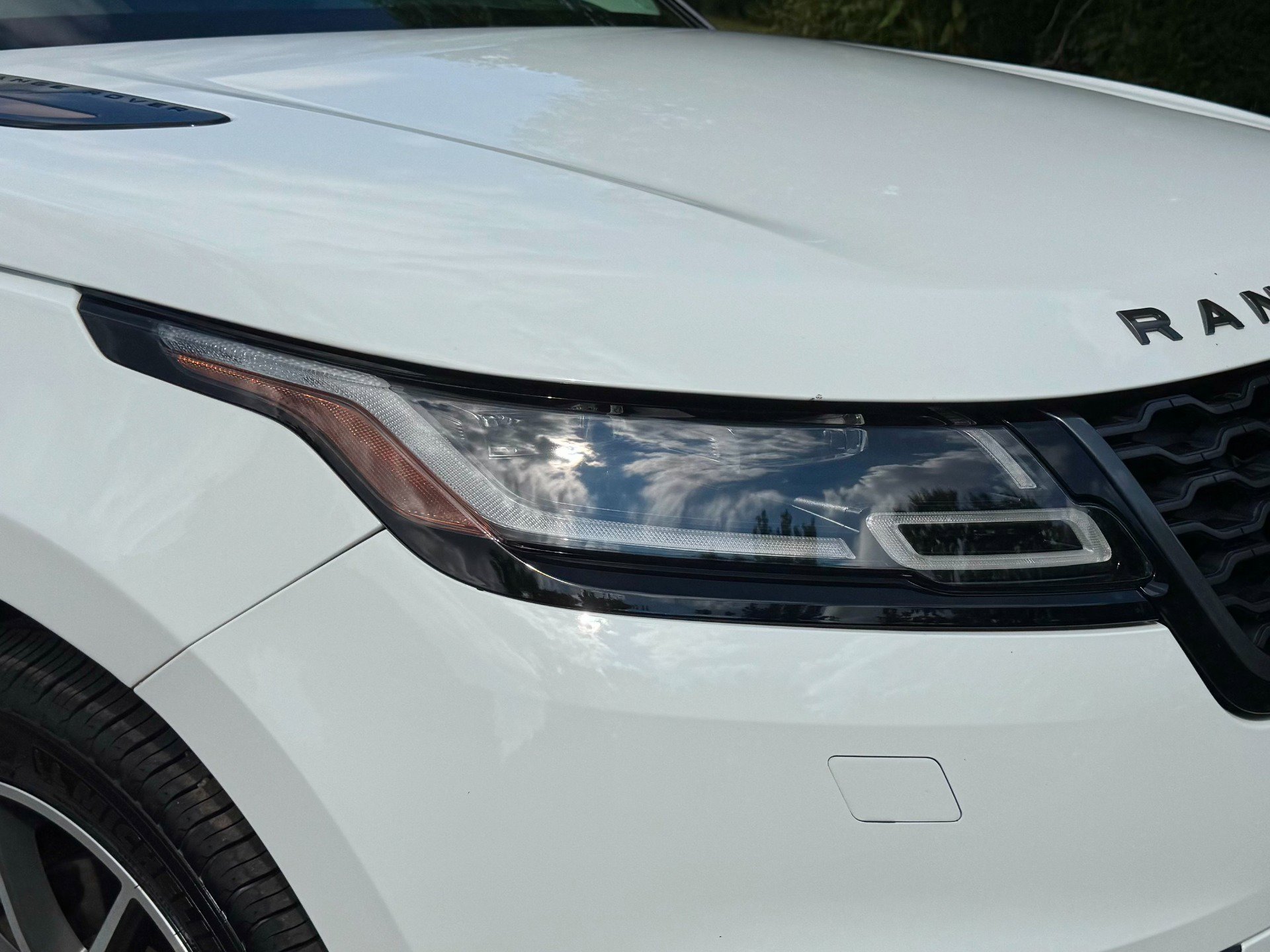 Used 2023 Land Rover Range Rover Velar R-Dynamic S image 76