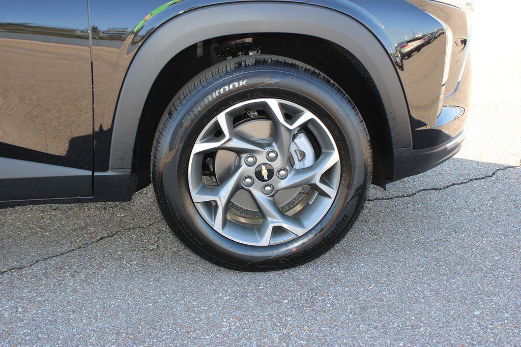 New 2026 Chevrolet Trax LT w/ Driver Confidence Package image 5