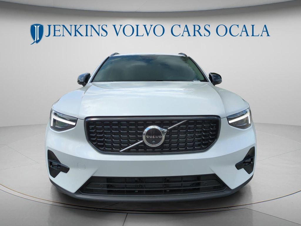 New 2026 Volvo XC40 B5 Plus w/ Protection Package Premier AWD/4WD image 8