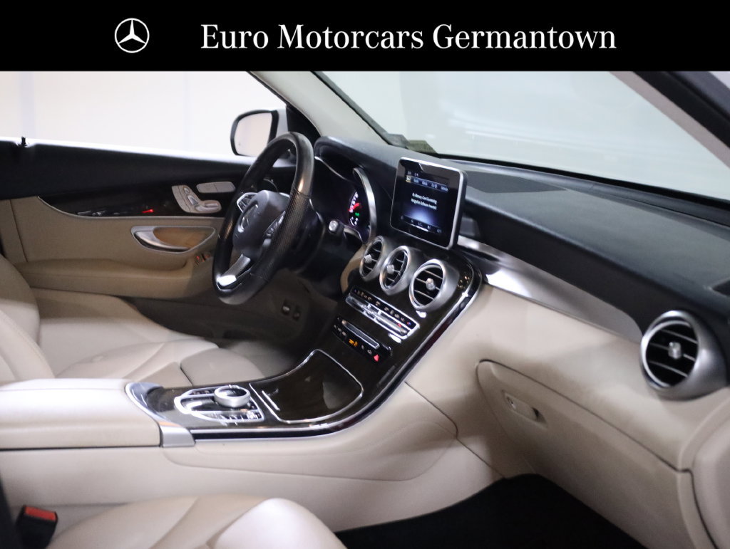 Used 2019 Mercedes-Benz GLC 350e 4MATIC image 54