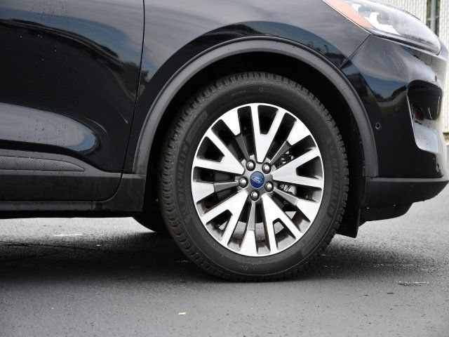 Used 2020 Ford Escape Titanium AWD/4WD image 9