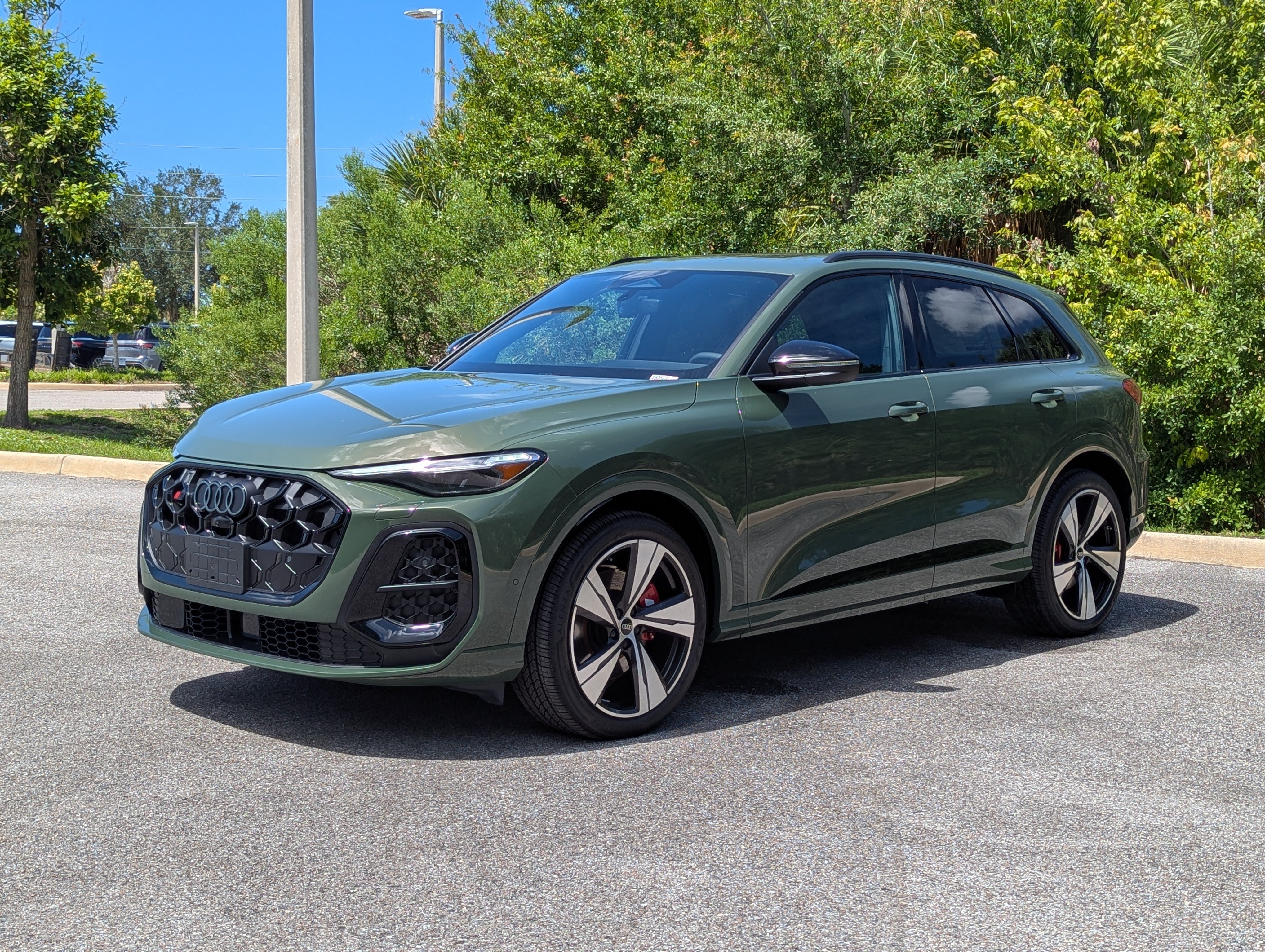New 2026 Audi SQ5 Premium Plus AWD/4WD image 3