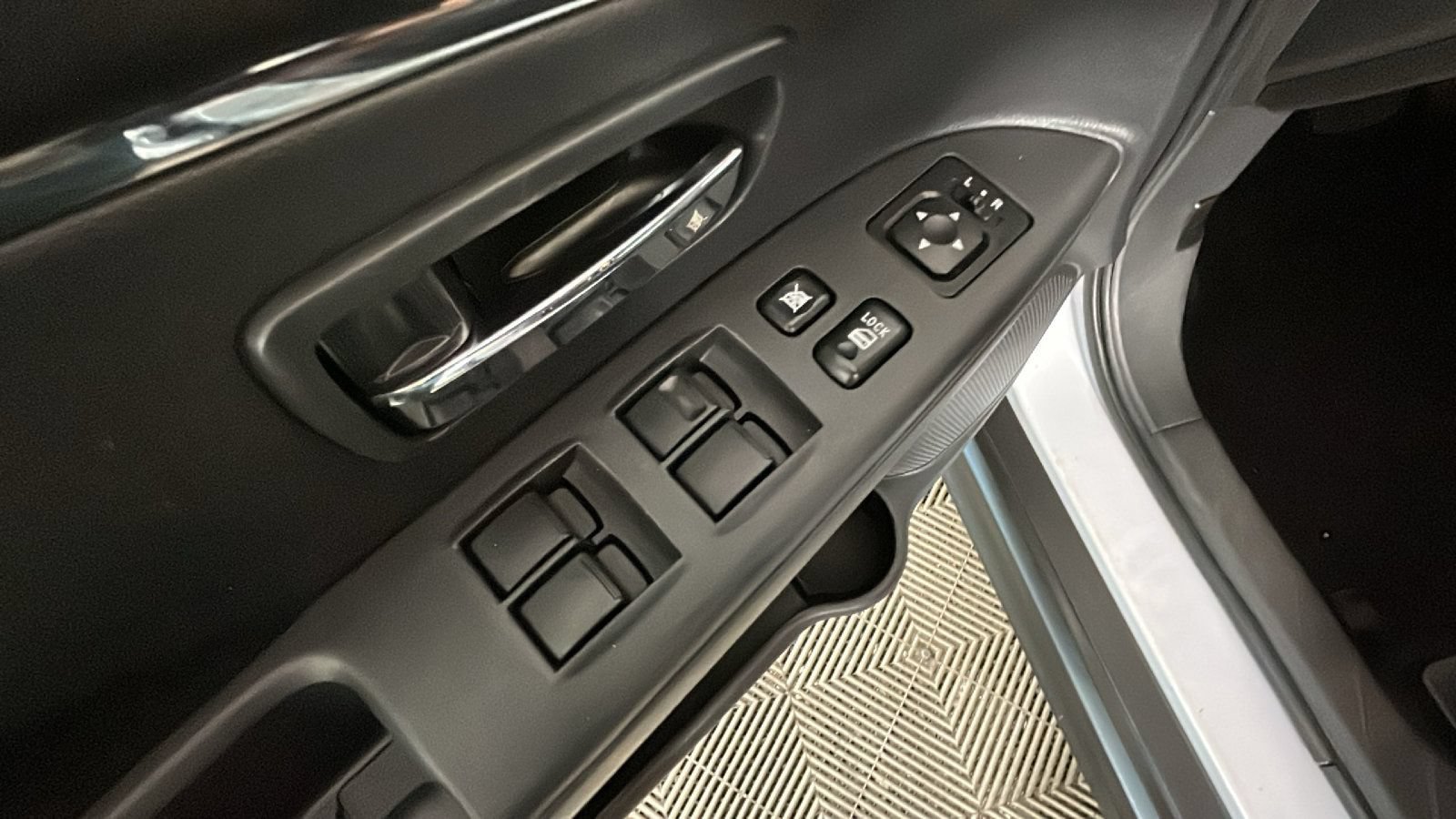 Used 2024 Mitsubishi Outlander Sport AWD image 11