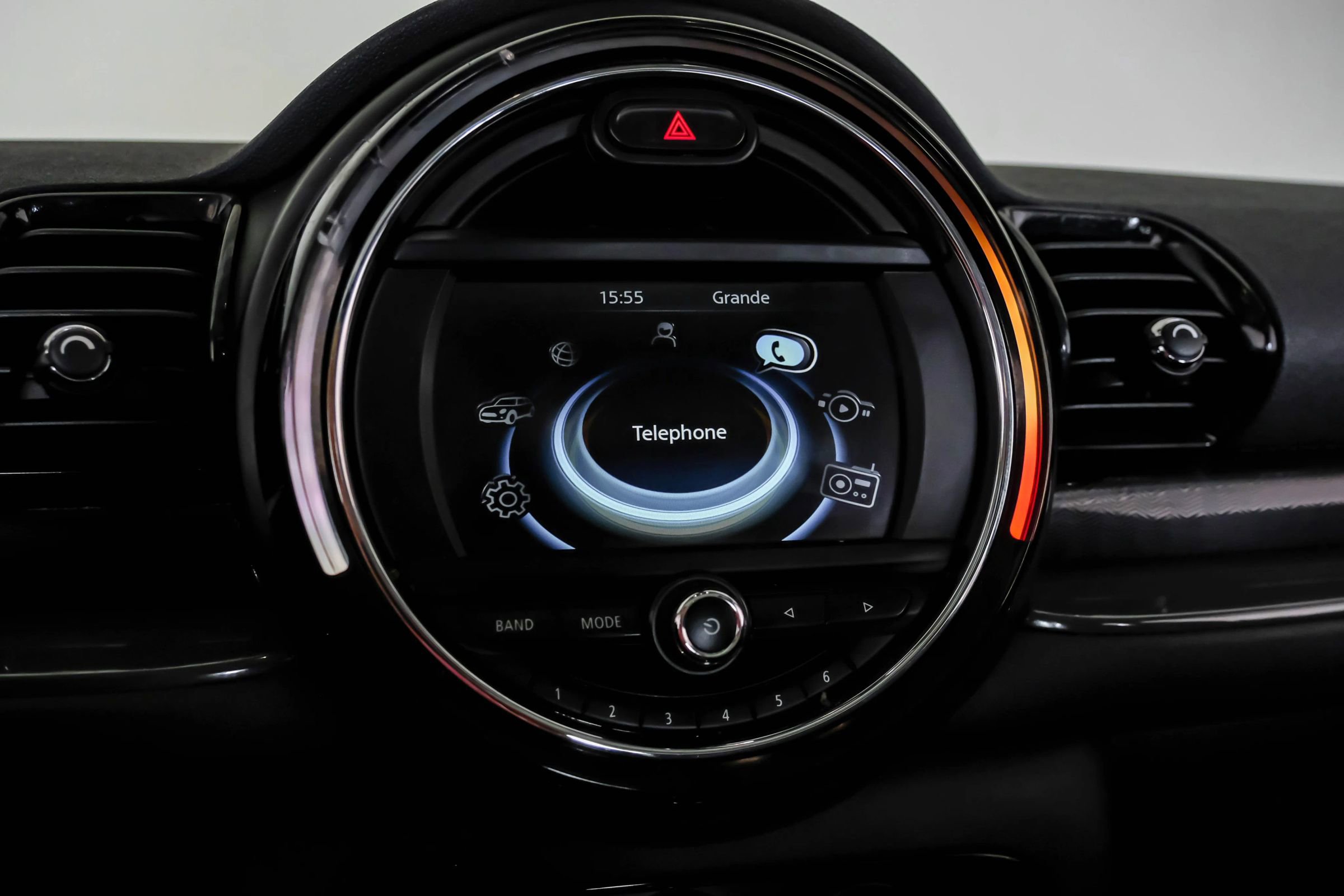 Used 2017 MINI Cooper Clubman ALL4 image 26