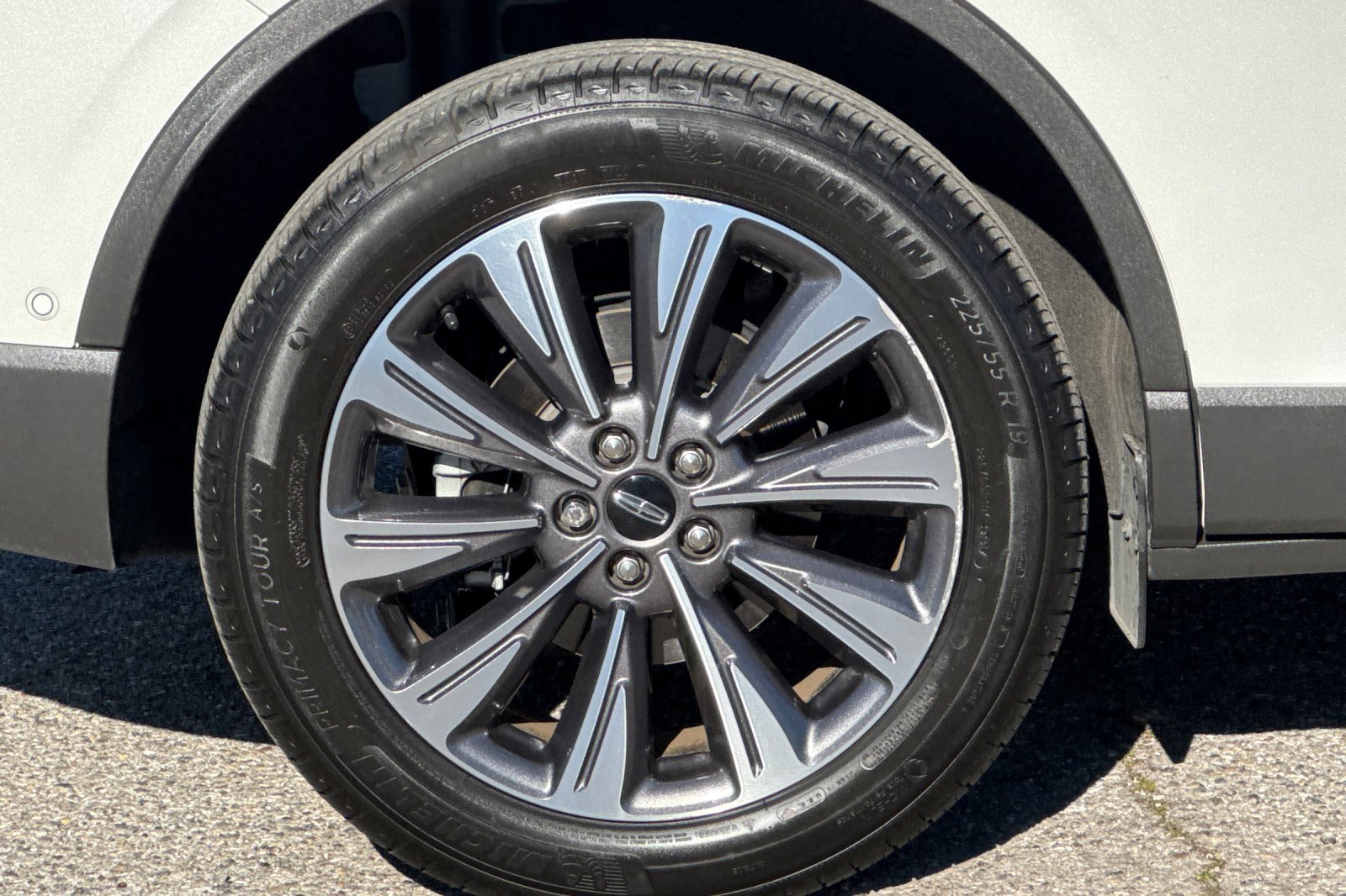 Certified 2022 Lincoln Corsair Reserve w/ Equipment Group 201A image 26