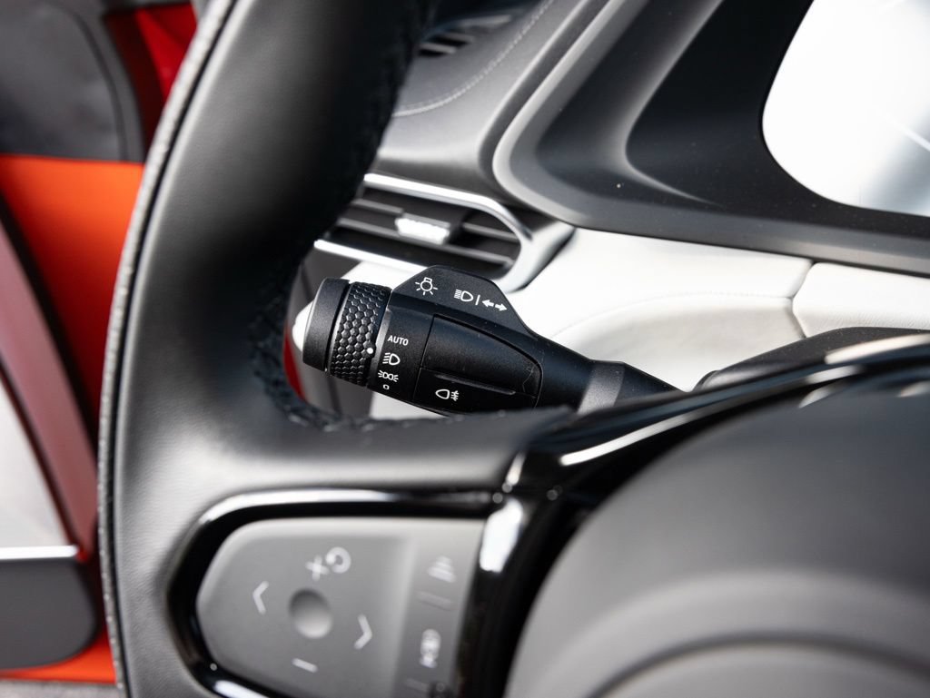 Used 2025 Lotus Emira RWD image 34