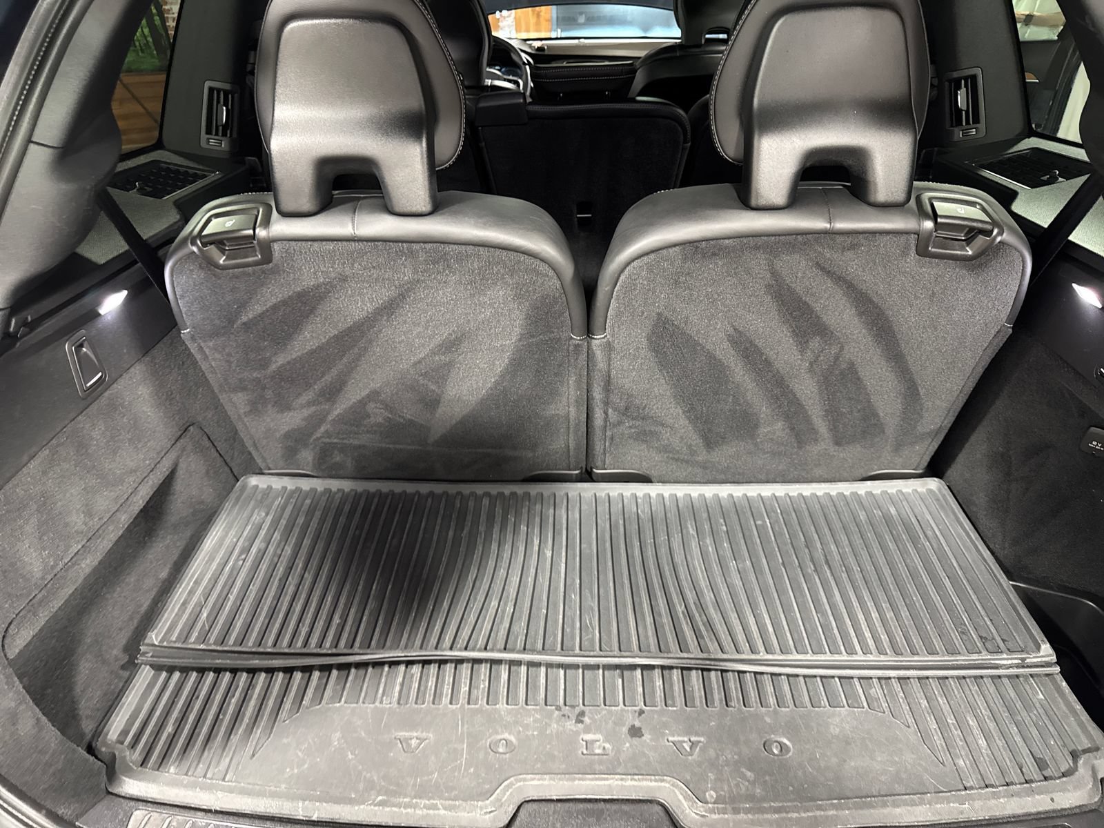 Used 2019 Volvo XC90 T8 Inscription w/ Advanced Package AWD/4WD image 28
