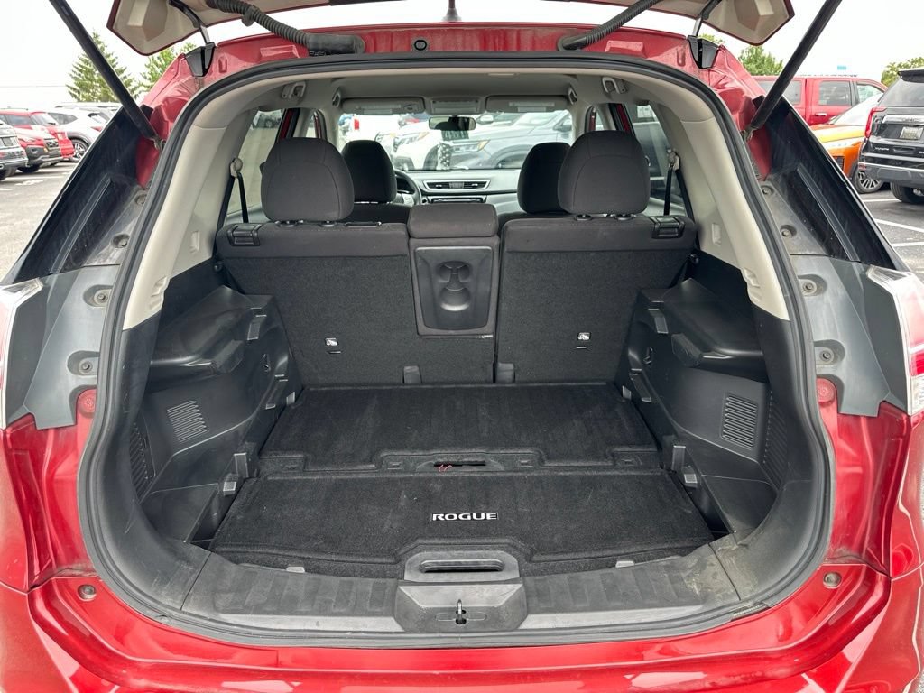 Used 2016 Nissan Rogue SV FWD image 9