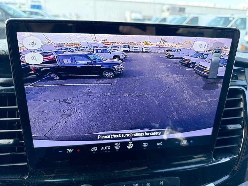 Used 2023 Ford Transit 350 XLT image 17