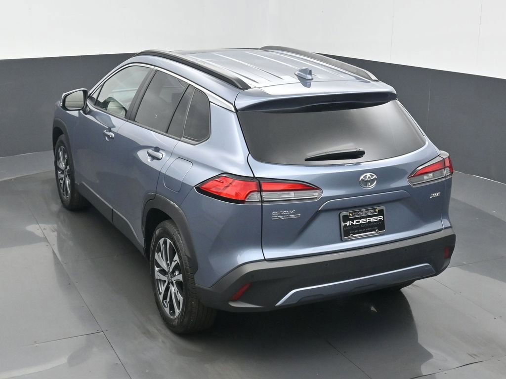 Used 2024 Toyota Corolla Cross XLE w/ Convenience Package image 18