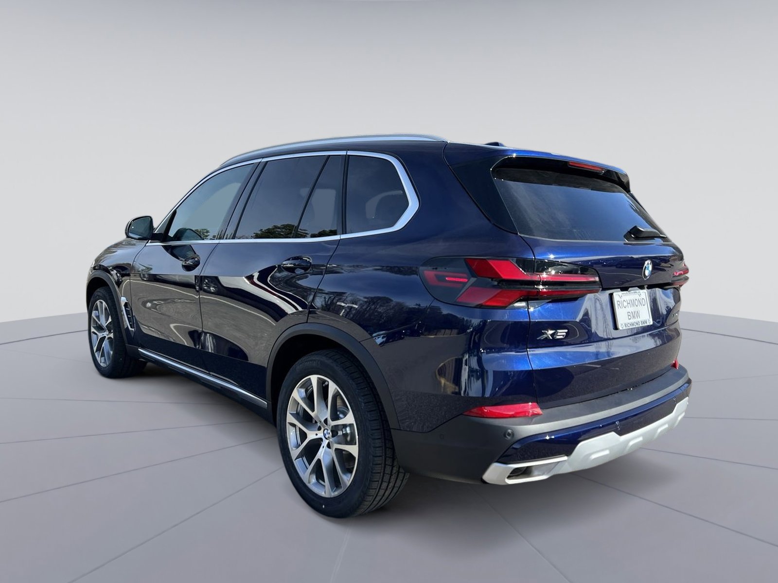 New 2026 BMW X5 xDrive40i AWD/4WD image 3