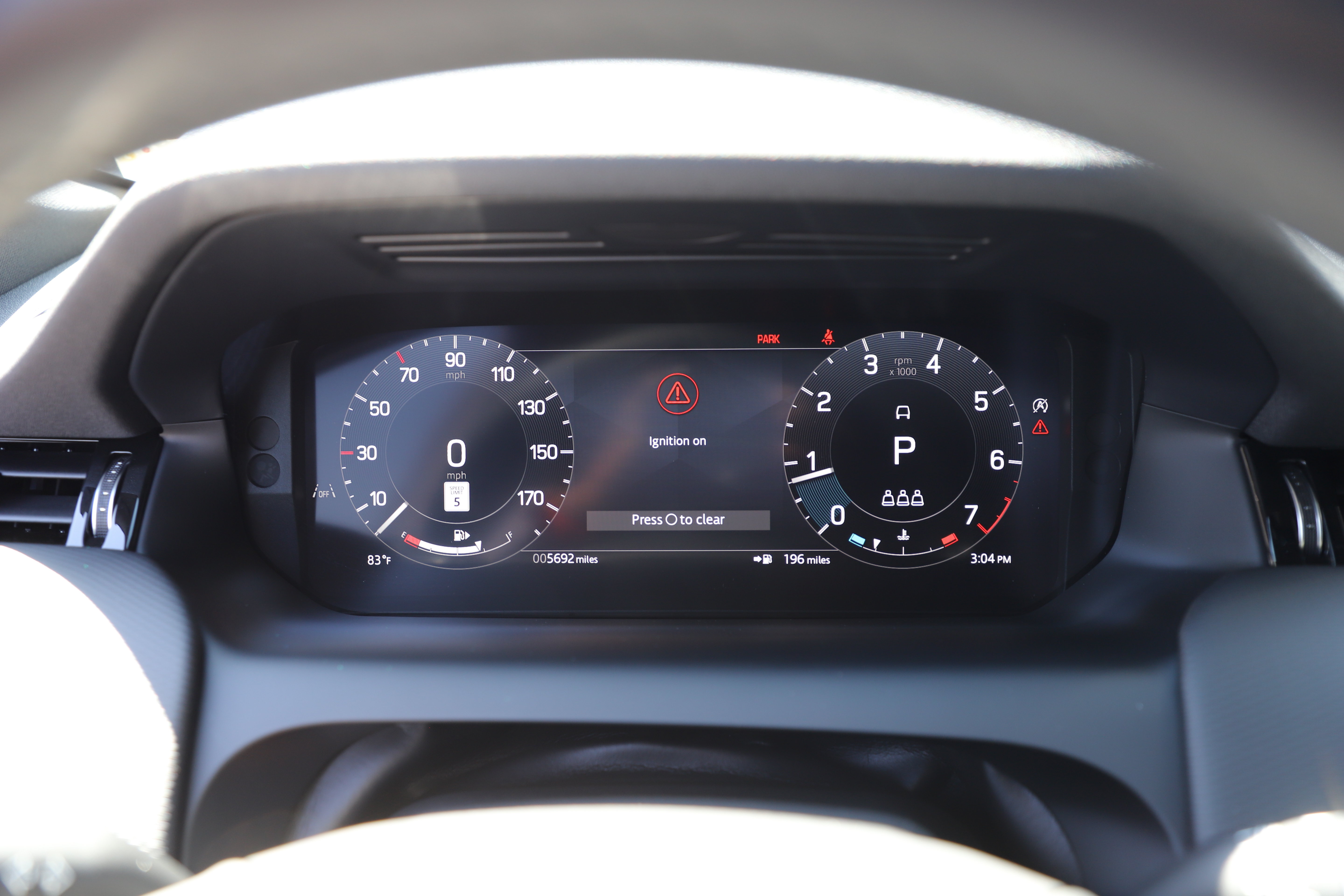 Certified 2025 Land Rover Discovery Sport Dynamic SE AWD/4WD image 21