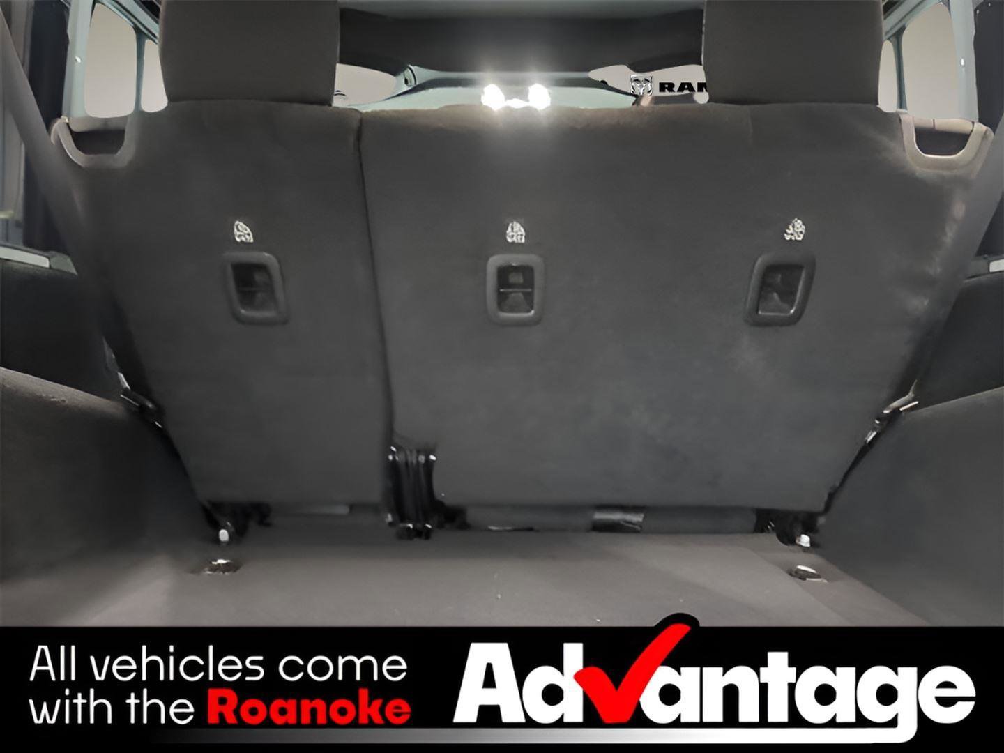 Used 2022 Jeep Wrangler Unlimited Sport w/ Xtreme Recon 35" Tire Package image 18