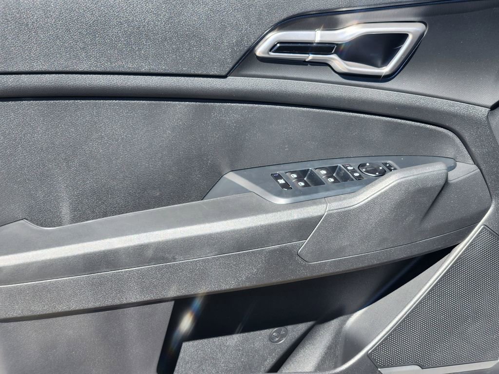 New 2026 Kia Sportage S image 6