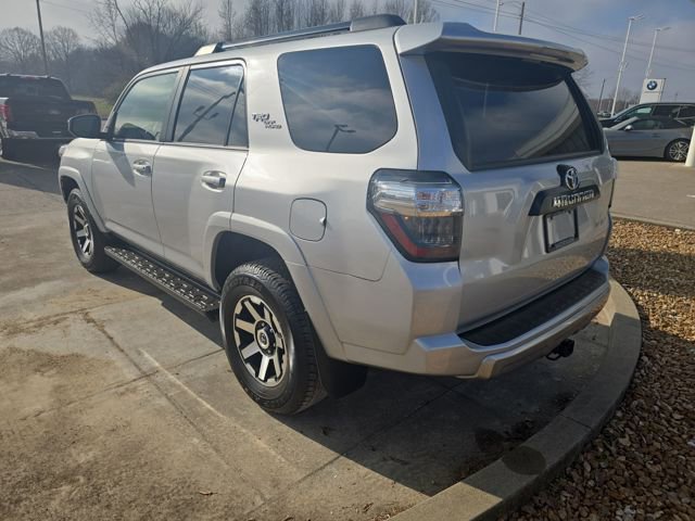 Used 2024 Toyota 4Runner TRD Off-Road image 3