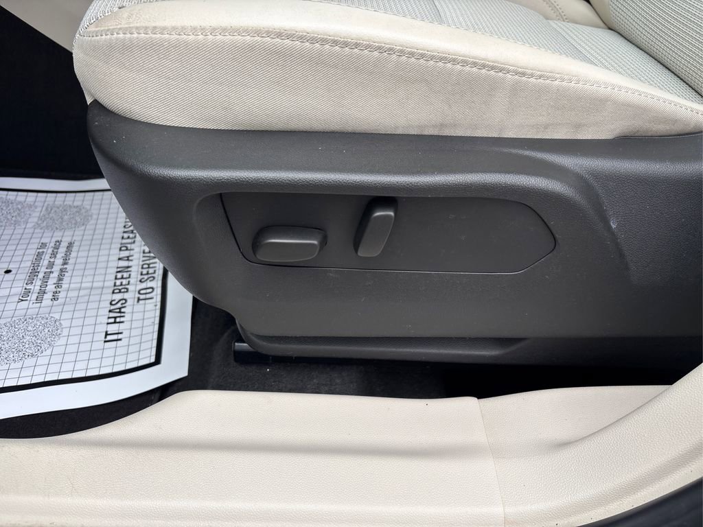 Used 2023 Buick Envision Preferred image 37