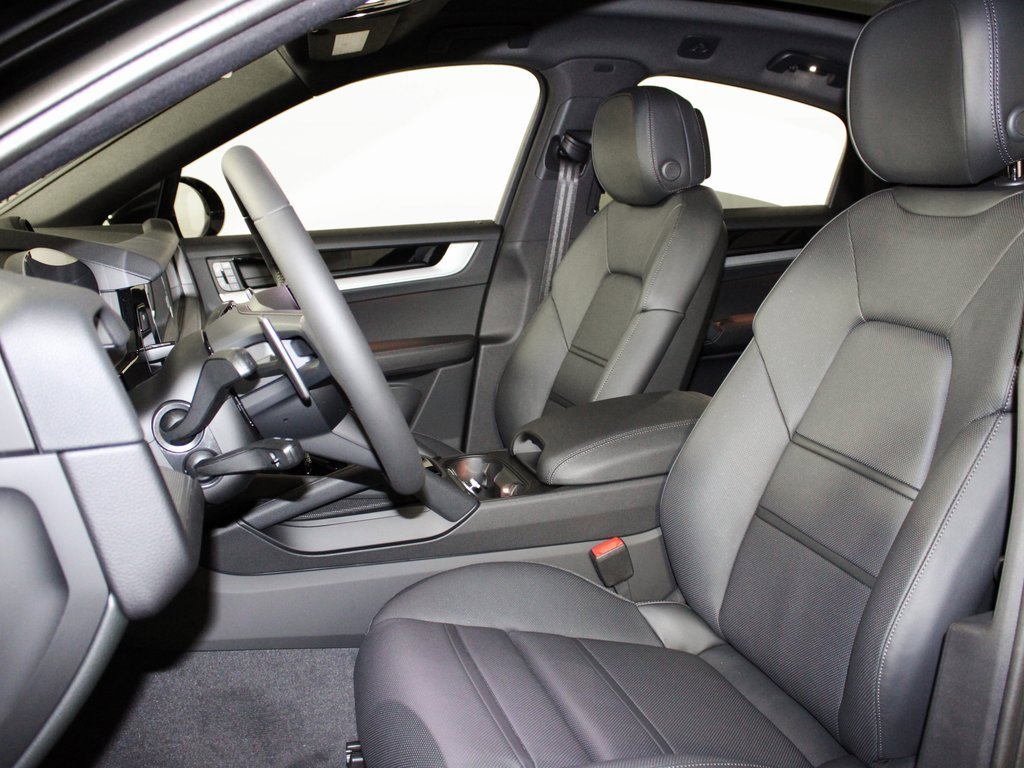 New 2026 Porsche Cayenne Coupe image 5