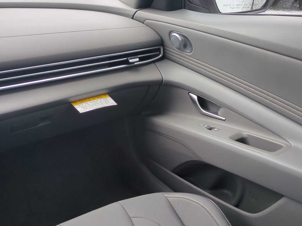 New 2026 Hyundai Elantra Sport image 18