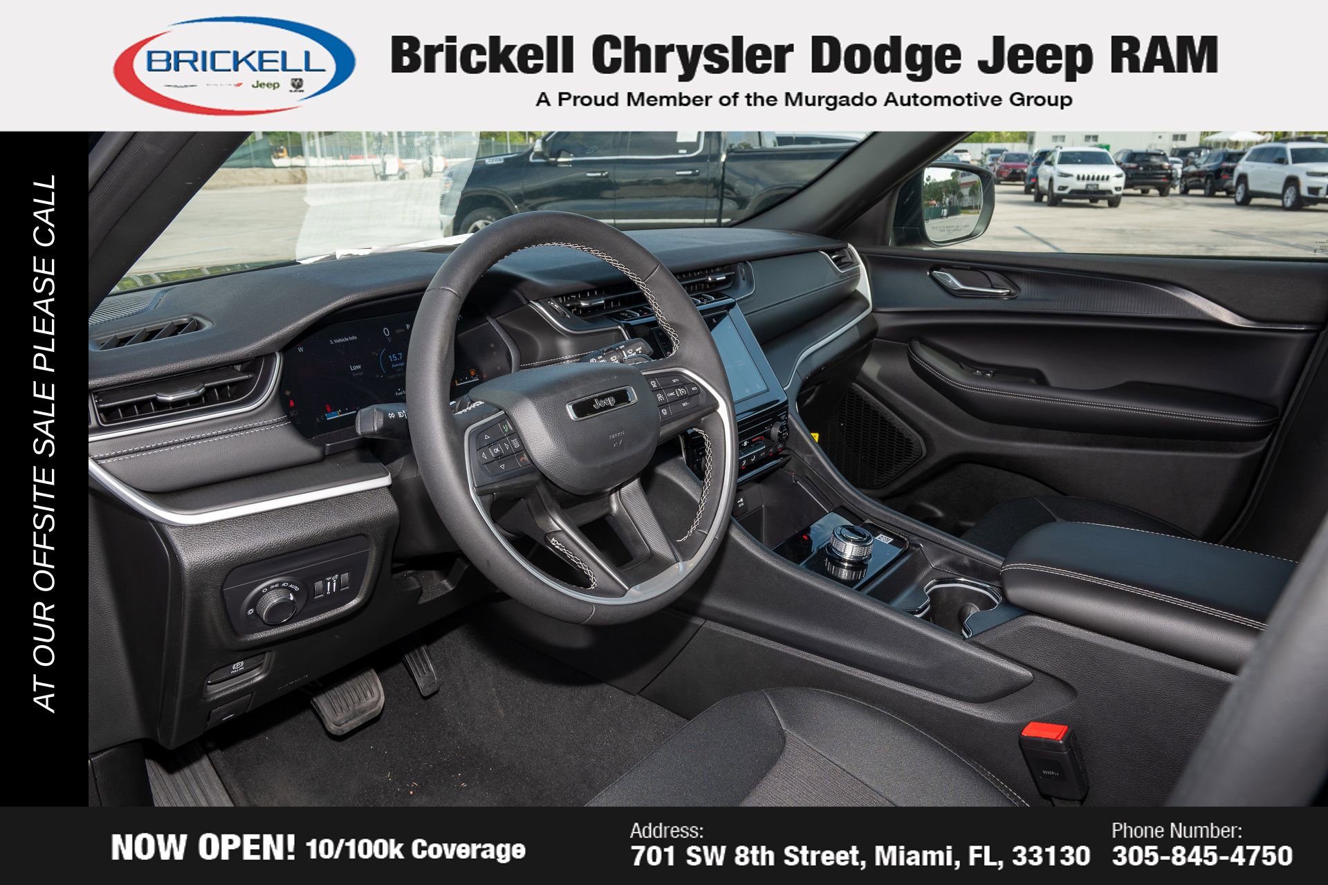 Used 2025 Jeep Grand Cherokee Laredo image 14