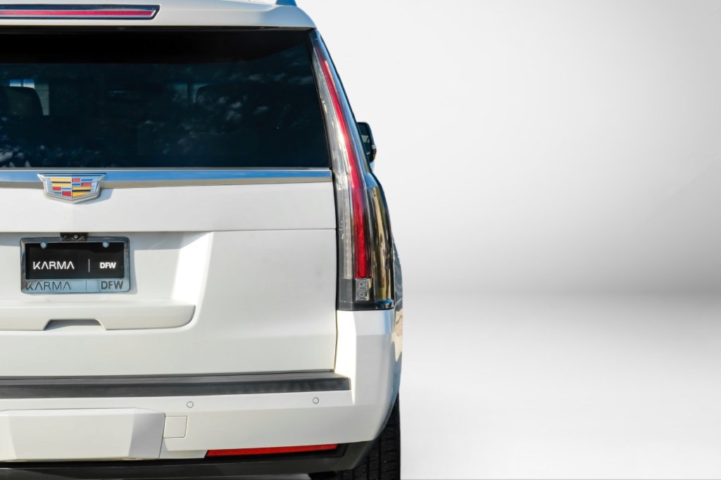 Used 2018 Cadillac Escalade Luxury AWD/4WD image 49