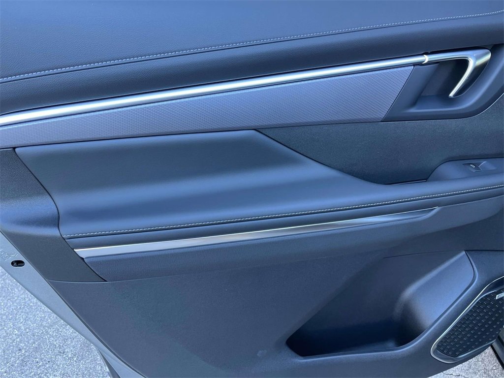 New 2026 Buick Enclave Sport Touring w/ Power Package image 17