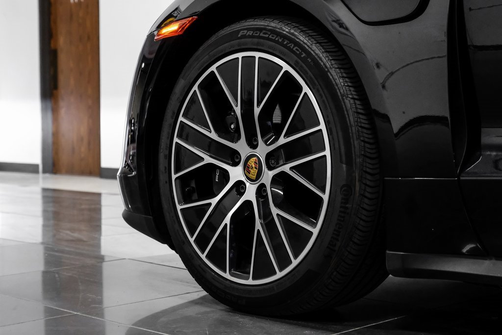 Used 2023 Porsche Taycan w/ Premium Package image 61