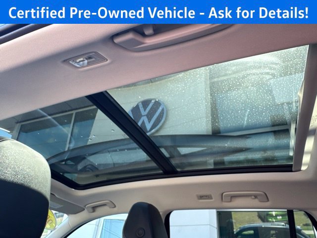 Certified 2026 Volkswagen Tiguan SE w/ Panoramic Sunroof Package AWD/4WD image 23