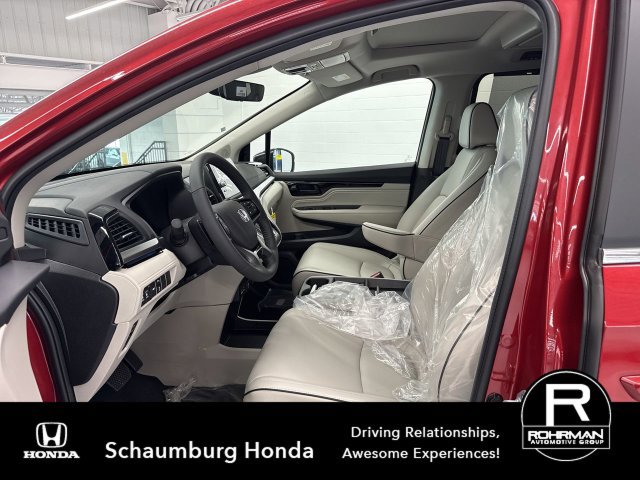 New 2026 Honda Odyssey Touring image 4